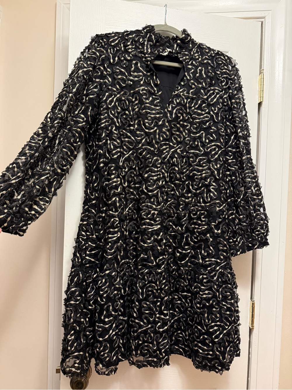 Tuckernuck Black & gold Textured Long Sleeve Dress - Women's